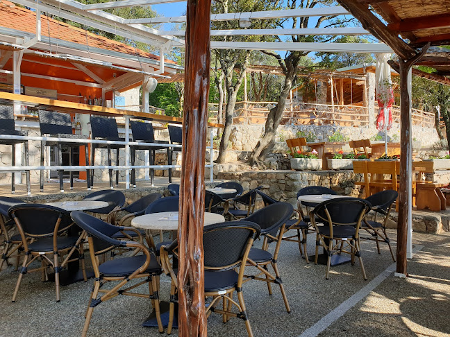 Uvala Jert, 51500, Pinezići