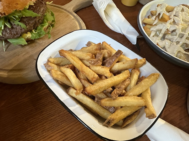 Comentarii opinii despre Submarine Burger Radnička