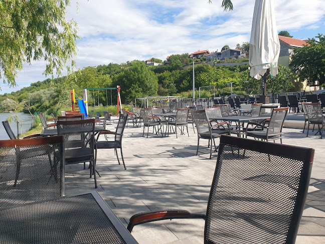 Opinii despre Caffe Bar Cetina în Obrovac Sinjski - Gastronomija i ugostiteljstvo