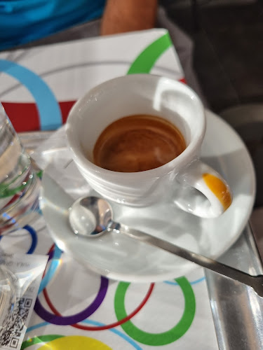 Trg 1. Svibnja, 52100, Pula