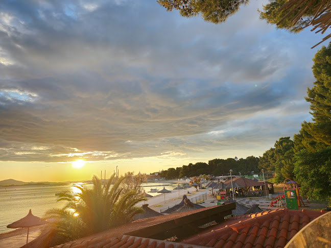 Opinii despre Čipa în Sveti Filip i Jakov - Gastronomija i ugostiteljstvo