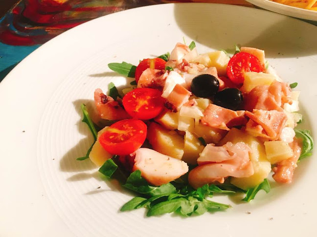 Restoran Konoba Martinac - Gastronomija i ugostiteljstvo