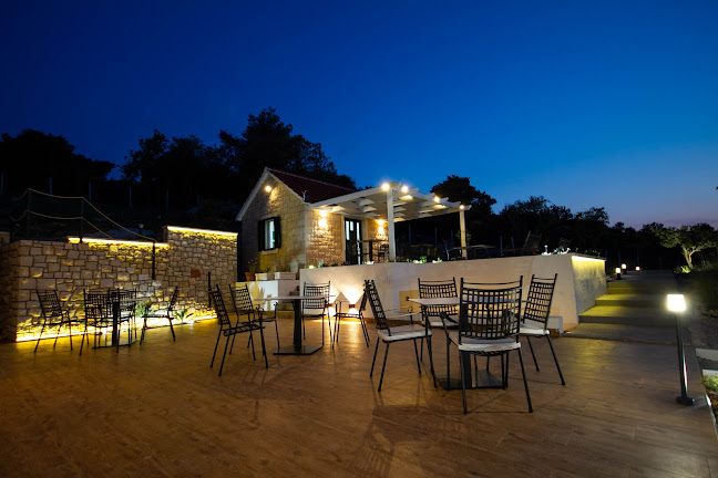 Cava Brač - Gastronomija i ugostiteljstvo