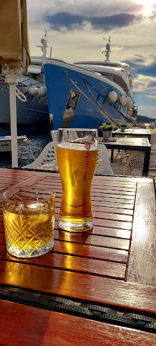 Opinii despre Pizzeria&burgerbar BARCODE în Postira - Gastronomija i ugostiteljstvo