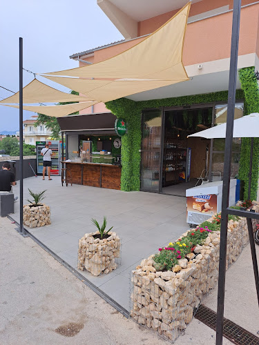 Ul. Silvija Strahimira Kranjčevića 6, 53291, Novalja