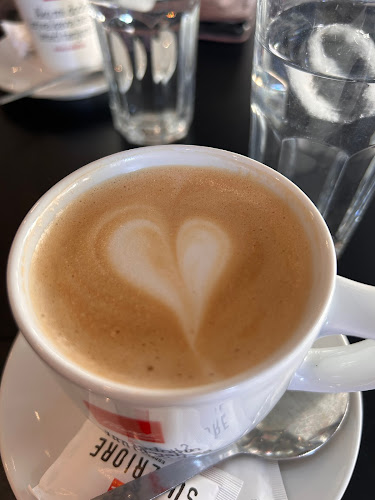 Opinii despre Caffe bar Štacija în Split - Gastronomija i ugostiteljstvo