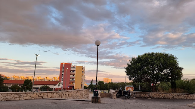 Opinii despre Caffe Bar Galerija Boro as în Split - Gastronomija i ugostiteljstvo