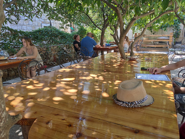 Mijurovac ul. 16, 21480, Vis