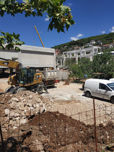 Opinii despre Caffe bar Lotus în Rijeka - Gastronomija i ugostiteljstvo