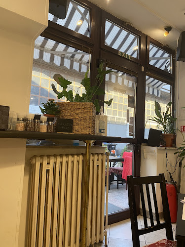 Comentarii opinii despre EGGSPRESS