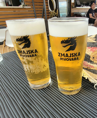 Opinii despre Beach Bar Babe în Novalja - Gastronomija i ugostiteljstvo