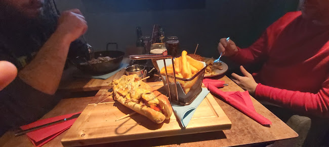 Čovik i po - Gastronomija i ugostiteljstvo