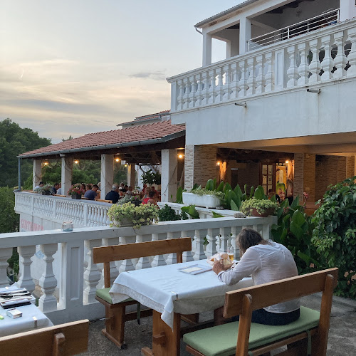 Restaurant Plavi Val - Tribunj
