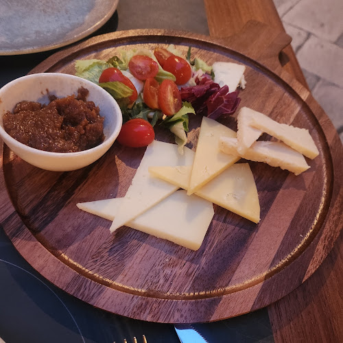 Konoba Korta - Gastronomija i ugostiteljstvo