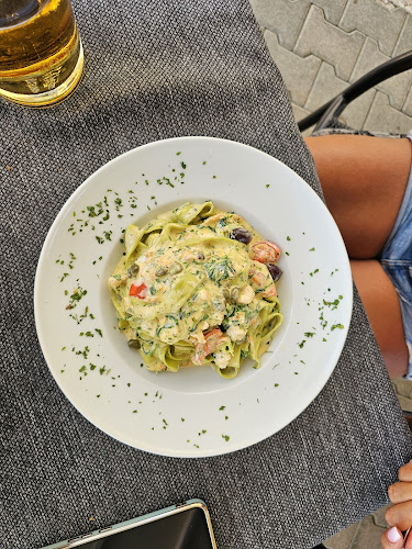 Ahipara zalogajnica, Podgora