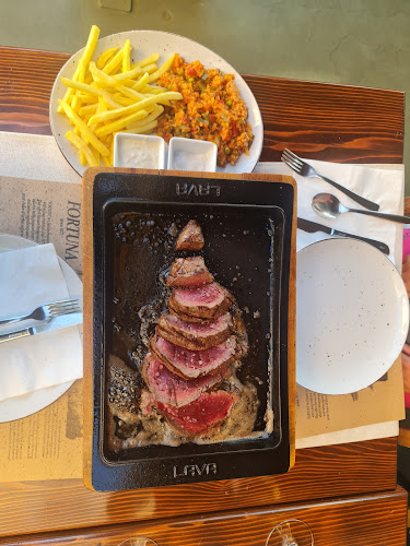 Aldo rismondo 3, 52210, Rovinj