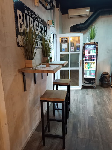Luigi's restaurant (burger & pizza bar) - Kaštel Novi