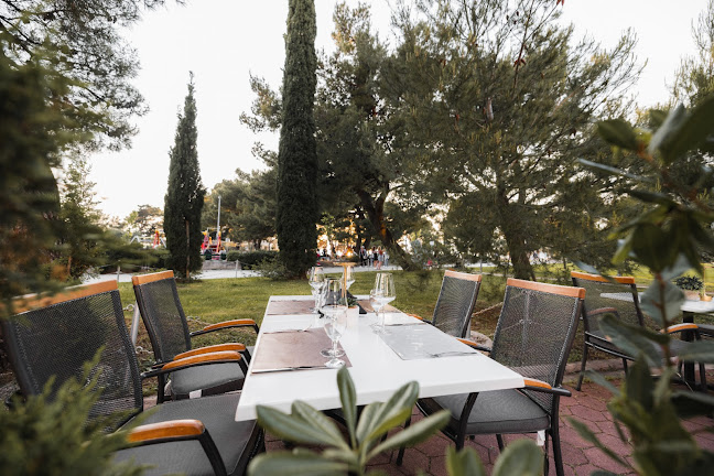 Restaurant &Wine bar Herc Makarska - Makarska