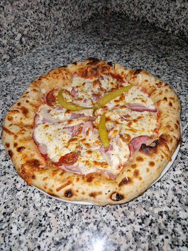 Queen M fast food - pizza - Vukovar