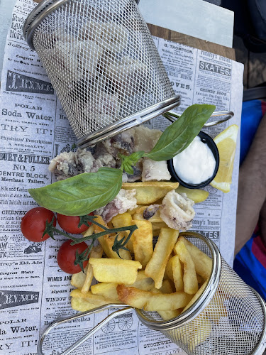Opinii despre La Pentola Trattoria Makarska în Makarska - Gastronomija i ugostiteljstvo