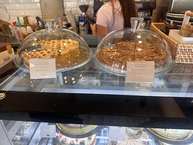 Opinii despre Coffee & Cake 2 - Kavana RELJA în Zadar - Gastronomija i ugostiteljstvo