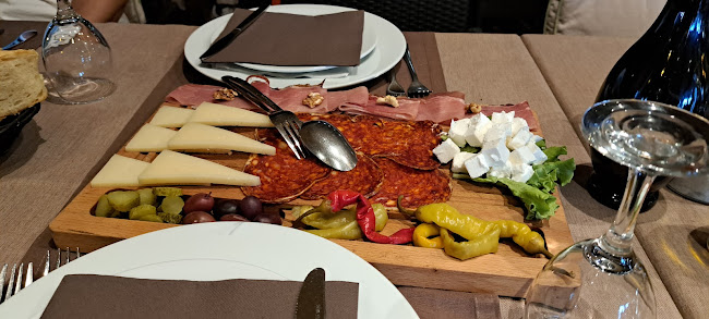 Comentarii opinii despre Restaurant Gardens