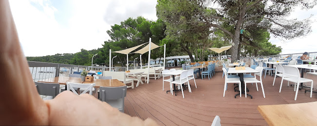 Opinii despre Tuna Bay Restaurant în Vabriga - Gastronomija i ugostiteljstvo