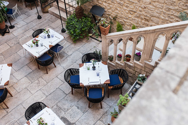 Kinoteka restaurant - Gastronomija i ugostiteljstvo