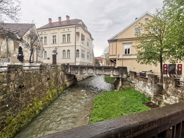 Comentarii opinii despre Bor Bar