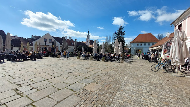 Trg Miljenka Stančića 1, 42000, Varaždin