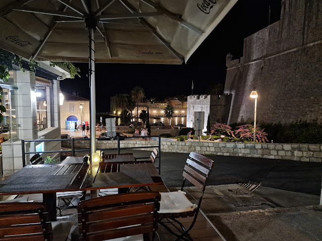 Hvarska ul. 2, 20000, Dubrovnik