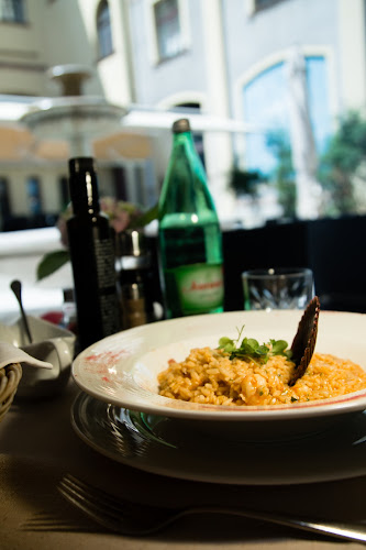 Opinii despre Restaurant and Caffe "Muzej" în Zagreb - Gastronomija i ugostiteljstvo