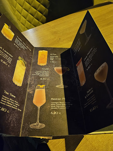 Opinii despre Caffe bar Karizma în Zagreb - Gastronomija i ugostiteljstvo