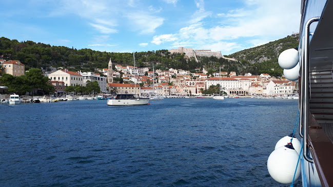 Riva 13, 21450, Hvar