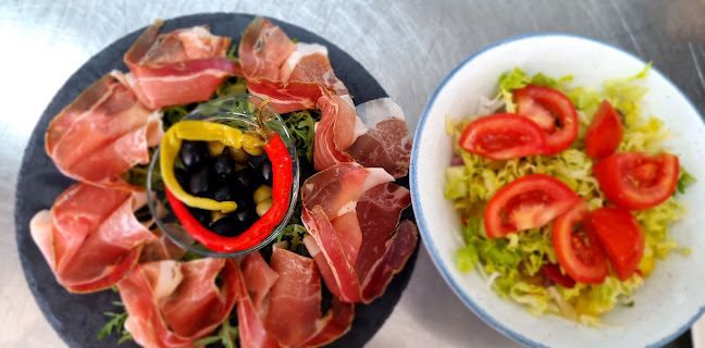 Shark restaurant and bar - Novigrad