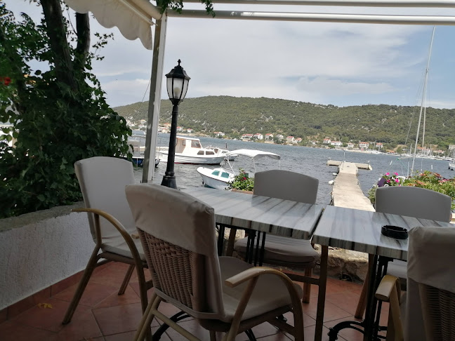 Opinii despre Gondola în Supetarska Draga - Gastronomija i ugostiteljstvo