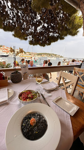 Fabrika 30, 21450, Hvar