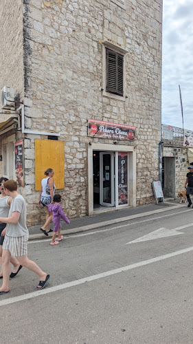 Porat 2, 21400, Supetar