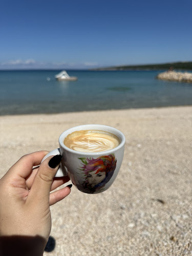 Comentarii opinii despre Beach Bar Babe