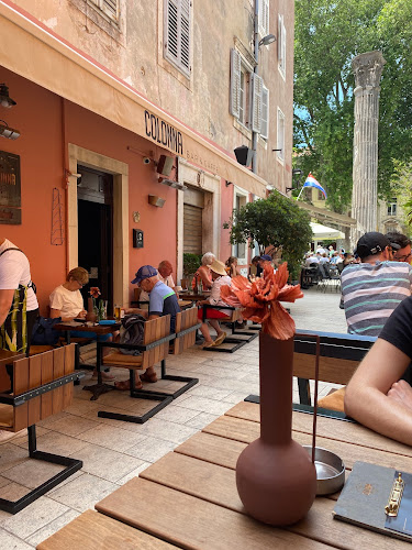Opinii despre COLONNA cocktail bar în Zadar - Gastronomija i ugostiteljstvo