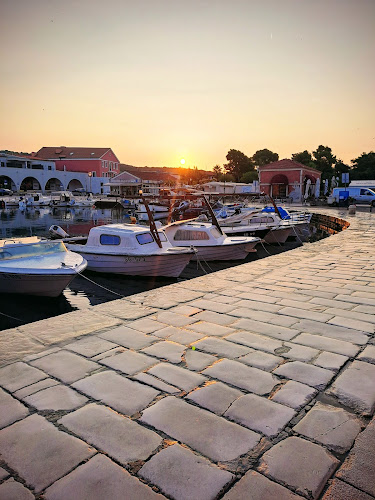 Riva Breackfast & snacks - Gastronomija i ugostiteljstvo