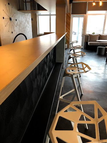 Mega Bar - Gastronomija i ugostiteljstvo