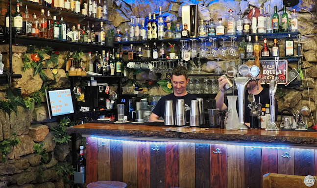 Poljana Stare gimnazije 1, 21000, Split