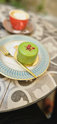 Trg Svetog Mihovila 1, 21310, Omiš