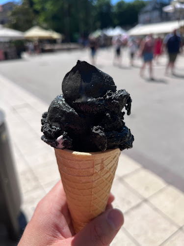 Comentarii opinii despre Slastičarnica Charlie