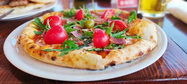 Momento Grill Pizza House