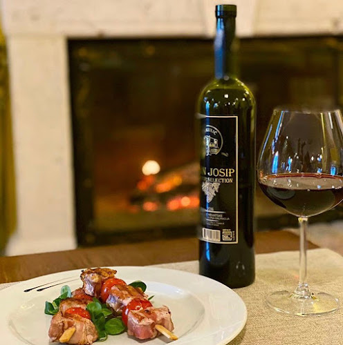 Opinii despre Restaurant "Stari kapetan" în Orebić - Gastronomija i ugostiteljstvo