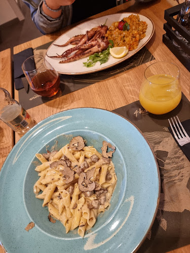 Varoška ul. 1, 23000, Zadar