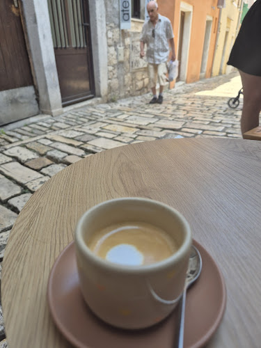 Augusto Coffee Shop - Gastronomija i ugostiteljstvo