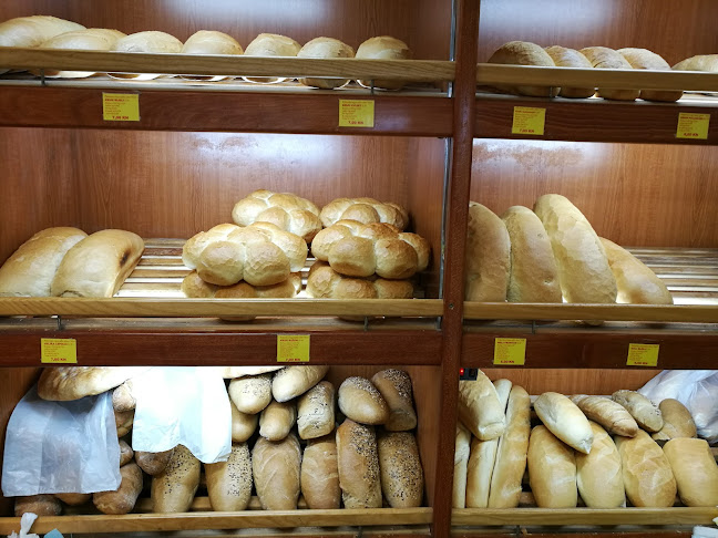 Ul. bana Jelačića 1, 23232, Nin